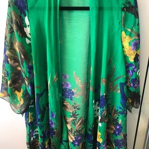 Multi colored coverup